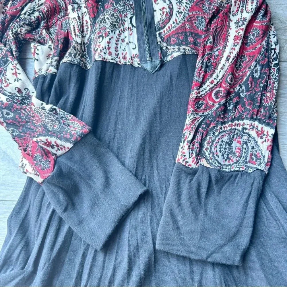 Frank Lyman Paisley Pattern Hooded Sweater Dress Made in Canada